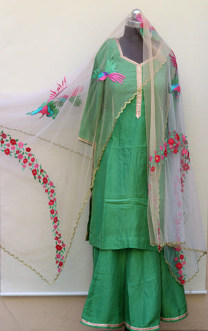 Green Full Suit With Net Tie and Dye Dupatta