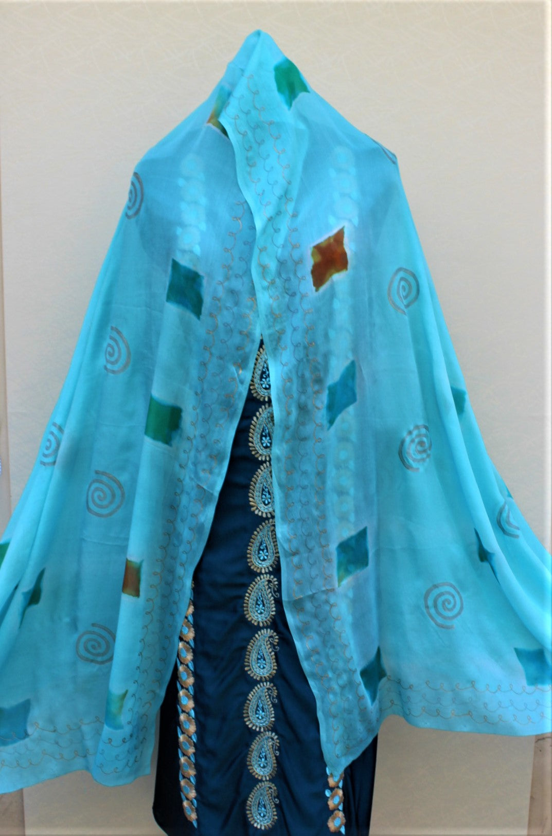 Peacock Full Suit With Chinon Chiffon Tie Dye Dupatta