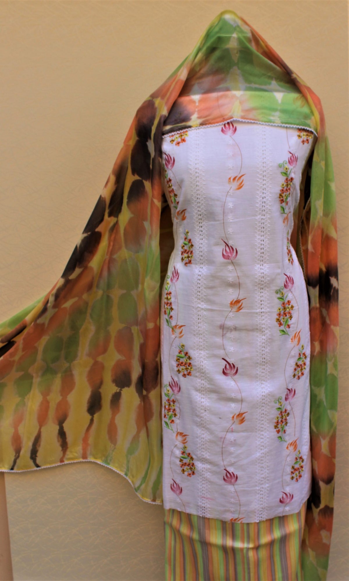 White Suit With Tabbi Silk Tie Dye Dupatta