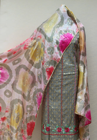 Greay Full Suit With Tabbi Silk Tie Dye Dupatta